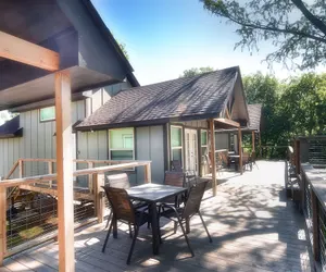 Photo 3 - Treetop River Cabins