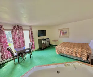 Photo 5 - LA VILLA MOTEL
