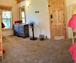 Photo 5 - The Hideaway Hostel near Yellowstone