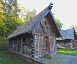 Photo 2 - Vikings Villages