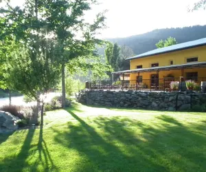 Photo 2 - Strawhouse Resorts