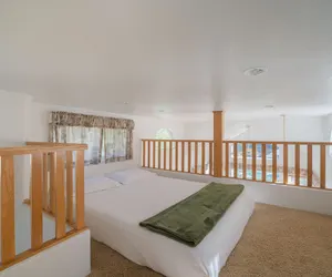 Photo 5 - Strawhouse Resorts