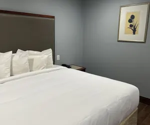 Photo 5 - Seaside Inn & Suites