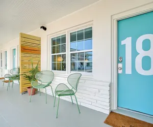 Photo 2 - The Starlite Inn