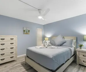 Photo 5 - Bald Eagle Dr 1152, A2 Marco Island Vacation Rental 2 Bedroom Condo by Redawning