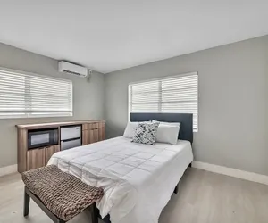 Photo 3 - 1BR Getaway by Dania & Hollywood Beach