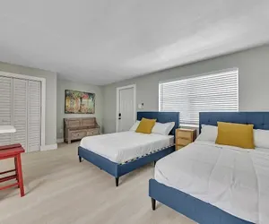 Photo 5 - The Shell on Walnut Studio With Bath Hollywood Beach Free Parking
