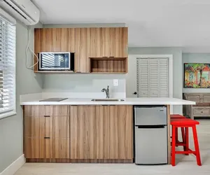Photo 4 - The Shell on Walnut Studio With Bath Hollywood Beach Free Parking