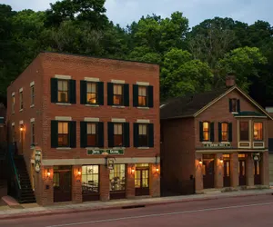 Photo 2 - Hotel Galena