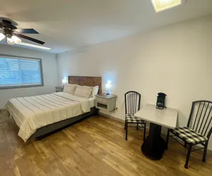 Photo 5 - The Klassic Inn