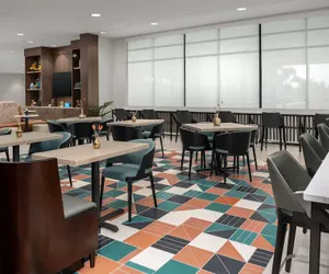 Photo 4 - Hampton Inn Orlando Southeast Nona