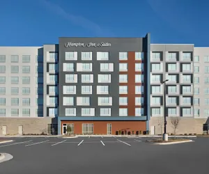 Photo 2 - Hampton Inn & Suites Durham University Medical Center