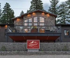 Photo 2 - Grand Cloudcroft Hotel