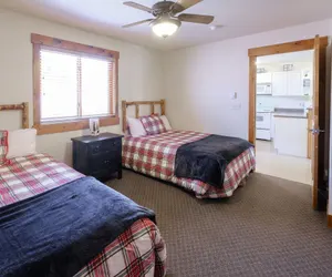 Photo 4 - Beautiful Grand Lake Mountain Lodge