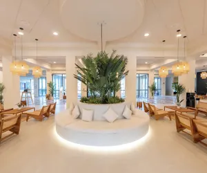 Photo 2 - Memphis Vitality Hotel