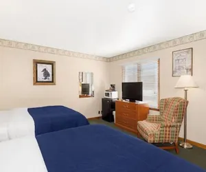 Photo 3 - Scenic Valley Motel