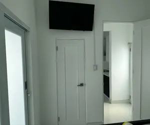 Photo 4 - Gorgeous 1-Bedroom Beachside Suite