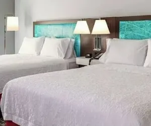 Photo 2 - Hampton Inn & Suites Somerset