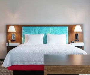 Photo 4 - Hampton Inn & Suites Somerset
