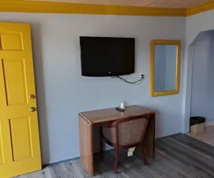Photo 3 - Rose Motel
