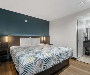 Photo 5 - Studio 6 Suites Escondido, CA