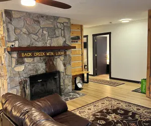 Photo 2 - Monterey Inn