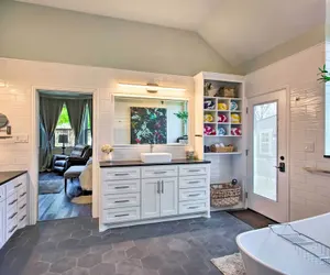 Photo 2 - Spacious Luxury Home on 1 Acre + Pond!