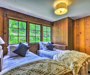Photo 5 - Peaceful + Elegant Cottage w/ Riverside View