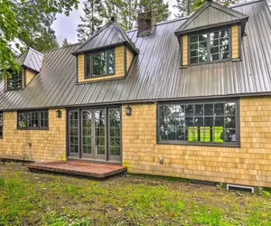 Photo 3 - Peaceful + Elegant Cottage w/ Riverside View