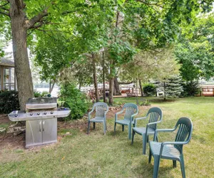 Photo 3 - Cozy Cottage w/ Private Patio Near Indiana Beach!