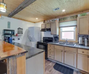 Photo 4 - Cozy Cottage w/ Private Patio Near Indiana Beach!