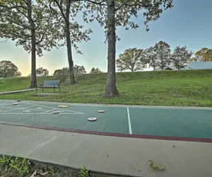Photo 2 - Stylish Resort Condo: 3 Mi to Downtown Branson!