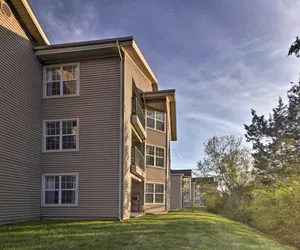Photo 5 - Stylish Resort Condo: 3 Mi to Downtown Branson!