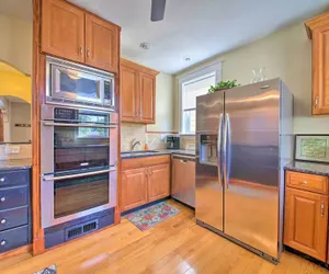 Photo 4 - Stylish St. Louis Retreat w/ Great Location!