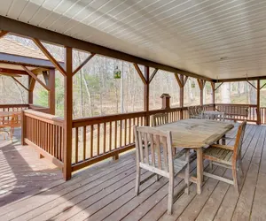 Photo 5 - Broadway Cabin w/ Hot Tub: Hike & Ski
