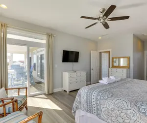 Photo 4 - Beachfront Paradise w/ Pool on St. George Island!