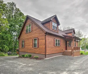 Photo 5 - Pet-friendly Lakeview Cabin w/ Hot Tub!
