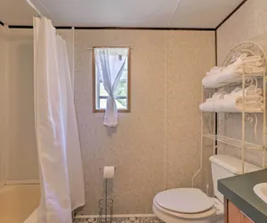 Photo 4 - Cozy Florida Getaway, 14 Mi to Royal Springs!