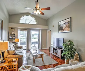 Photo 5 - Lakefront Brandon Home w/ Patio & Screened Lanai!