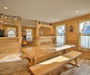 Photo 3 - Quiet Hollister Cabin: Walk to Lake Taneycomo