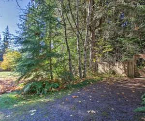 Photo 5 - Owls Nest Studio w/ Hot Tub: Hike Nearby!