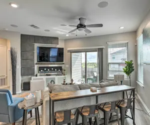 Photo 3 - Charming Home Near Austin w/ Grill & Porch!