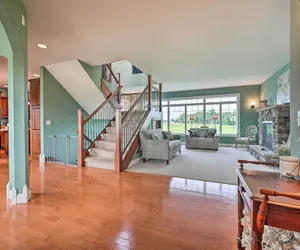 Photo 2 - Blue Birds Perch: Stunning Home on Private Hilltop