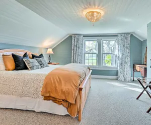 Photo 4 - Farmhouse Cottage on 10 Acres: Trails On-site