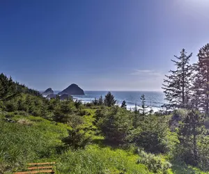 Photo 4 - Forested Gold Beach House w/ Panoramic Ocean Views
