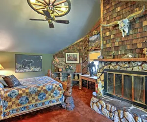 Photo 5 - 'sasquatch Inn' Retreat Near Fishing & Hunting!
