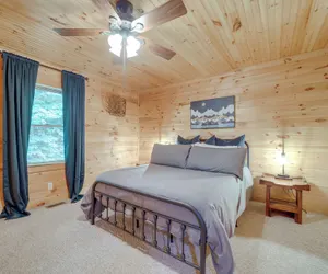 Photo 2 - Bryson's Hidden Valley Ranch - Quiet NC Cabin!