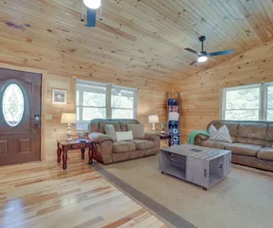 Photo 5 - Bryson's Hidden Valley Ranch - Quiet NC Cabin!