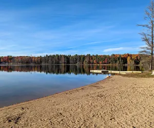 Photo 4 - Lake Harolds Hideaway in Lakes of the North!
