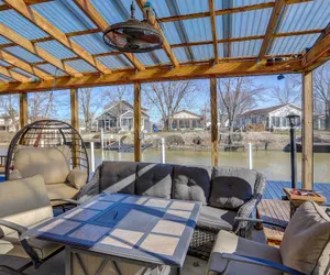 Photo 4 - Port Clinton House w/ Boat Dock on Portage River!